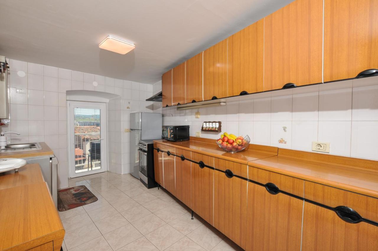 Apartment Katarina Koper - Old Historic Centre With Free Parking Екстериор снимка